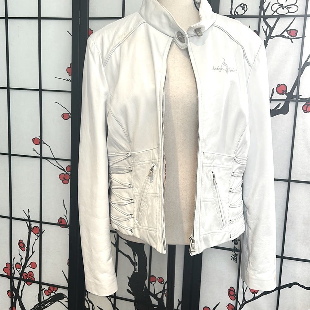 Baby phat genuine leather white vintage jacket  pockets fully lined vintage
